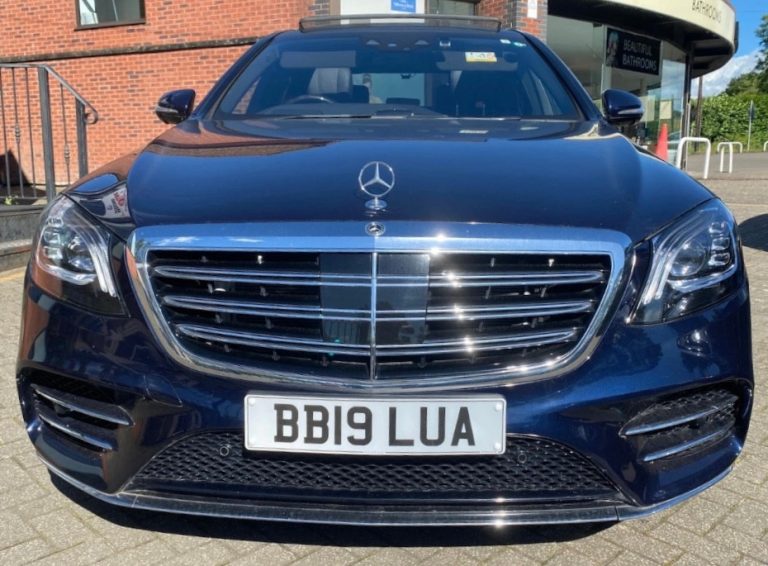 Mercedes-Benz S560 Executive Premium 2019 mercedes s class amg line blue front.jpg