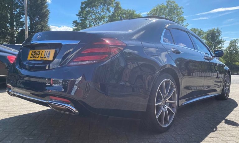 Mercedes-Benz S560 Executive Premium 2019 mercedes s class amg line blue rear three quarter right.jpg