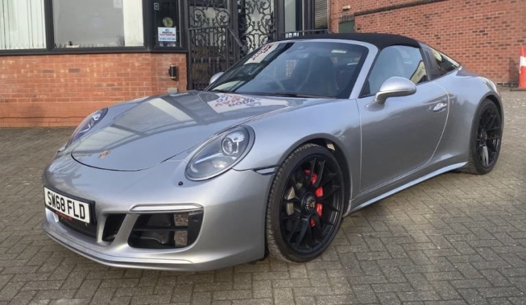 Porsche 911 Targa 4 GTS screenshot